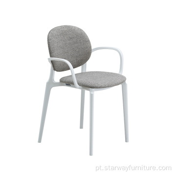 Cadeira plástica design original com cadeira de jantar de estofamento